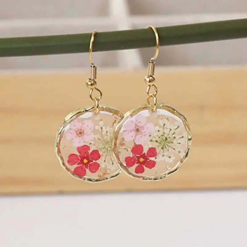 Unique Pressed Flower Earring Epoxy Resin Natural Flower Earrings Creative Women Statement Jewelry Elegant Round Earring 2024