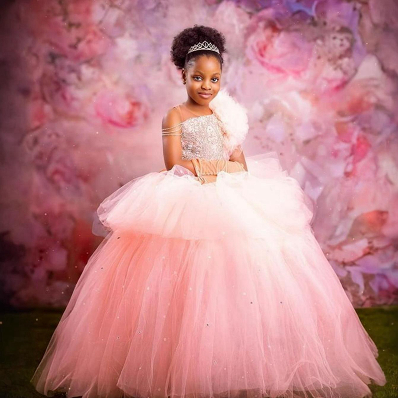 2024 Aso Ebi Pink Flower Girl Dresses Birthday Party Dress Illusion Sheer Neck Rhinestones Beaded Tiered Tulle Bow Beading Decorated Princess Gown For