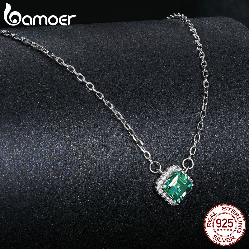 BAMOER Square Green Moissanite 925 Sterling Silver Pendant Necklace 18K White Gold Plated VVS1 Lab Diamond Necklace for Women