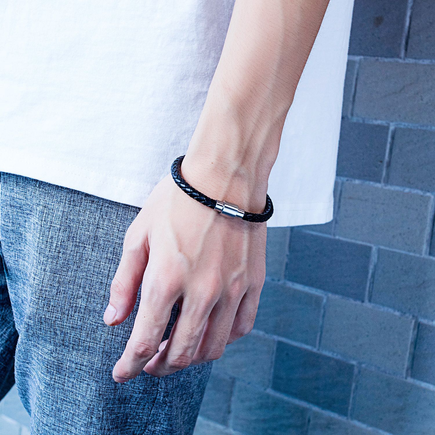 DOREMI New Leather Bracelet Titanium Steel Men's Leather Bracelet Woven Custom Logo Leather Bangle Magnetic Clasp Bracelet
