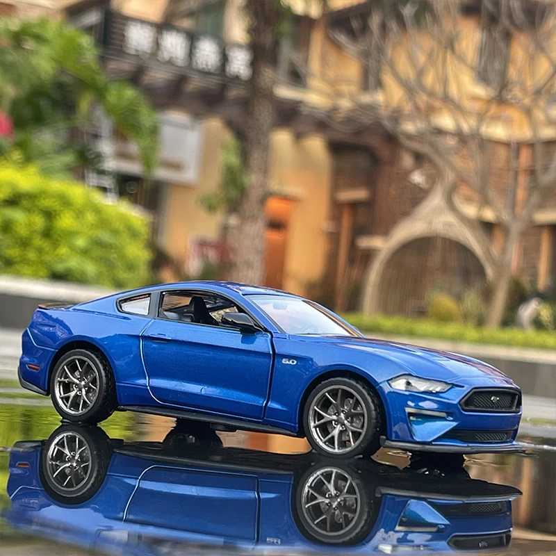 Free shipping Cars 1 34 Ford stang GT Alloy Sports Diecast Vehicles Silation Metal Car Model Sound and Light Childrens Toy Gift