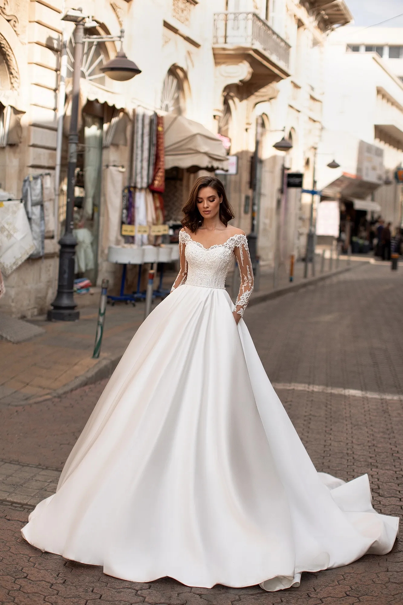 Garden wedding dresses v neck a line lace appliques country wedding gown boho long sleeve satin sweep train Custom made robe de Mariee