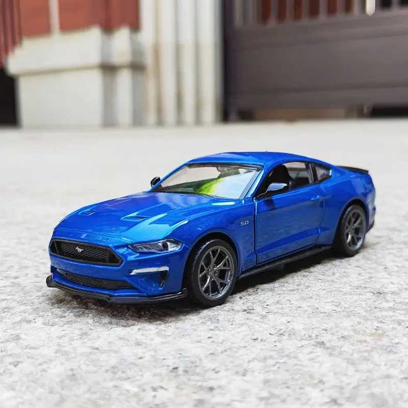 Free shipping Cars 1 34 Ford stang GT Alloy Sports Diecast Vehicles Silation Metal Car Model Sound and Light Childrens Toy Gift
