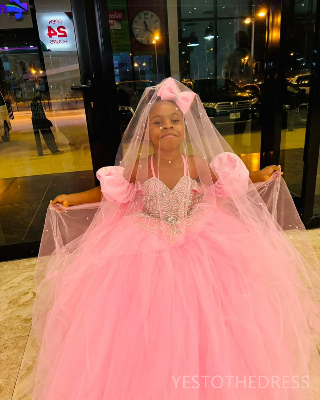 2024 Aso Ebi Pink Flower Girl Dresses Birthday Party Dress Illusion Spaghetti Straps Rhinestones Beaded Decorated Tiered Tulle Princess Ball Gown For 