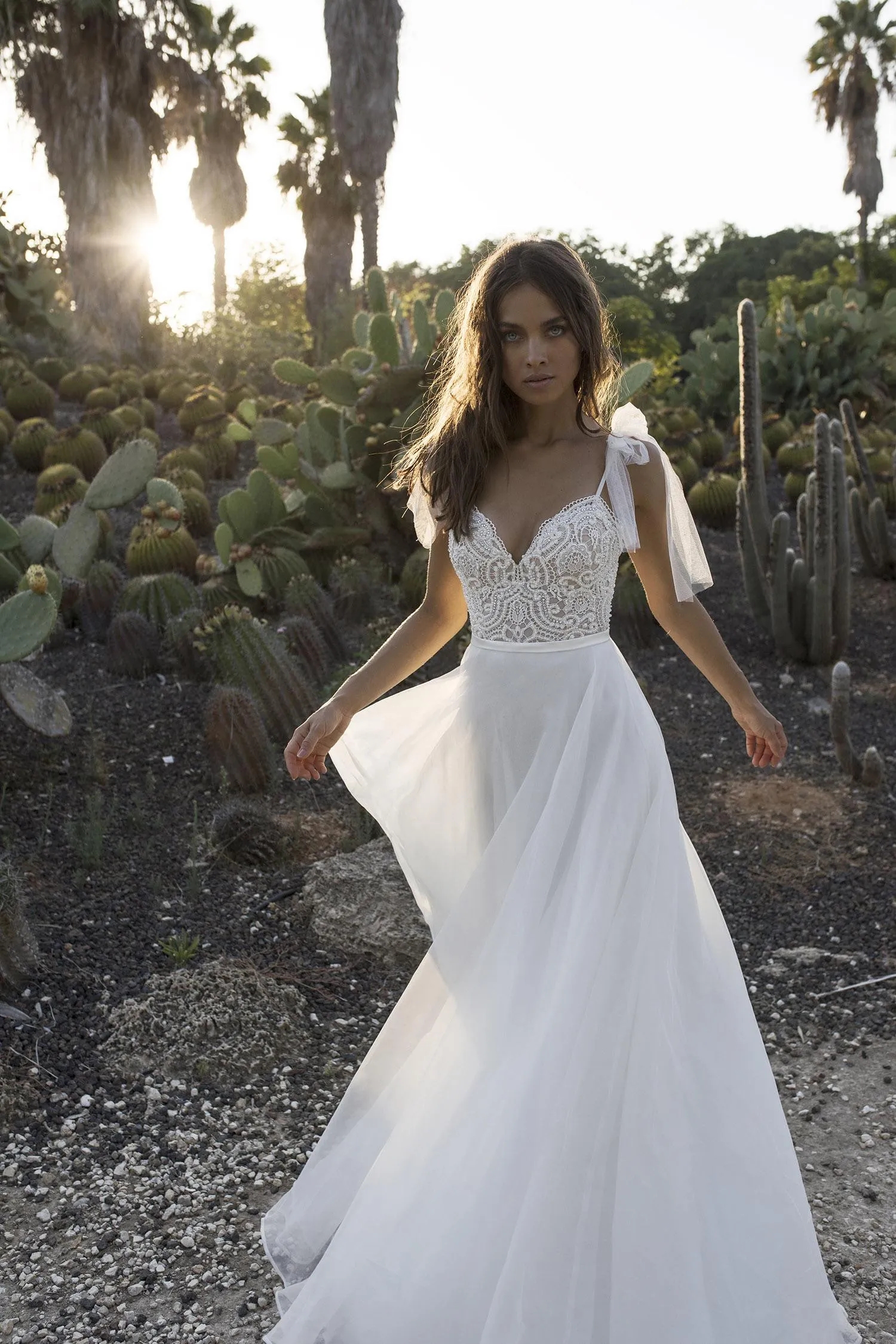 Boho Beach Berta Dresses Spaghetti Sweetheart Lace Appliqued Beaded Pearls Bridal Gowns Bohemian Cheap Wedding Dress