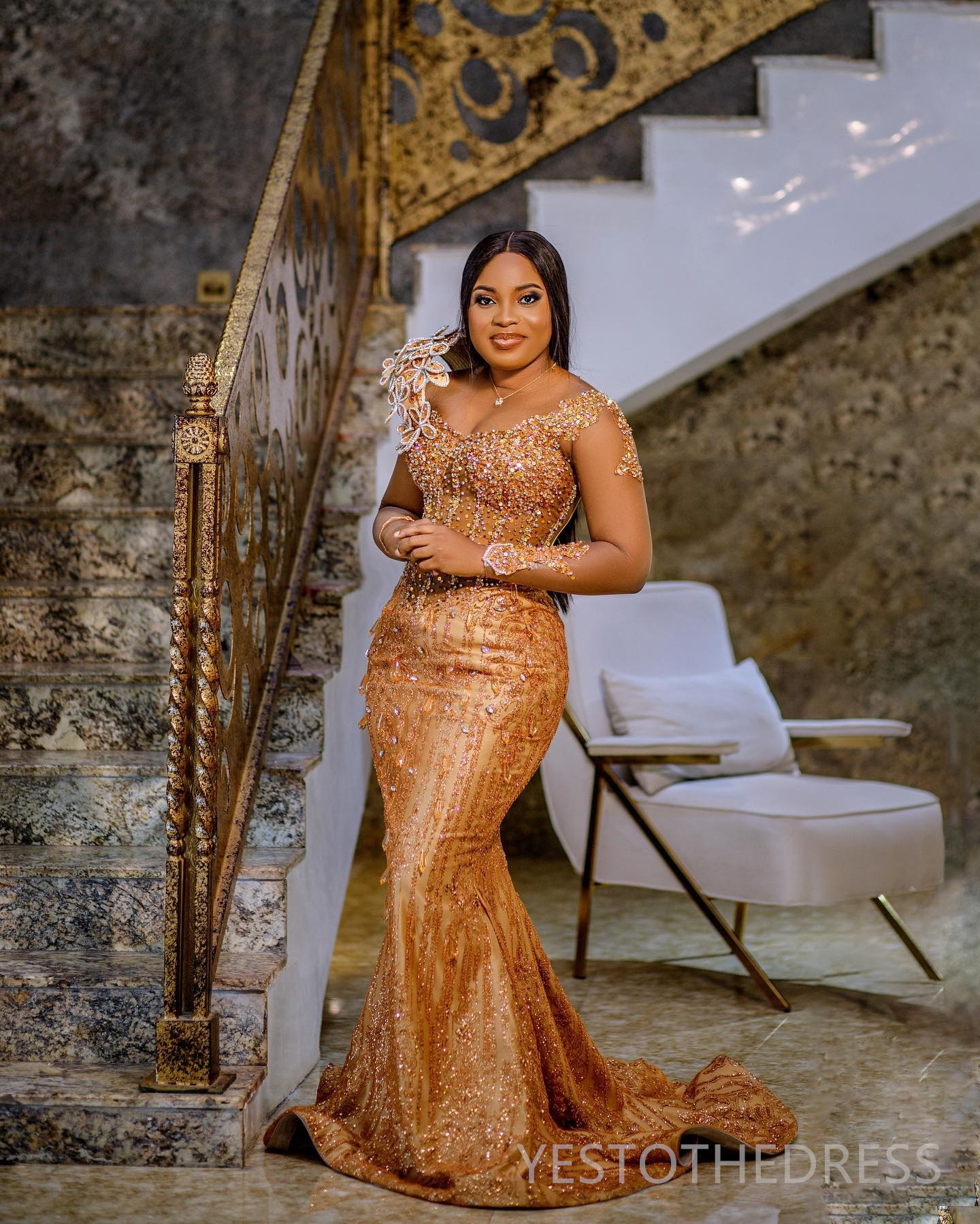 2024 Plus Size Gold Aso Ebi Prom Dresses for Black Women Promdress Mermaid Long Sleeves Appliqued Beaded Lace Crystals Birthday Dress Second Reception