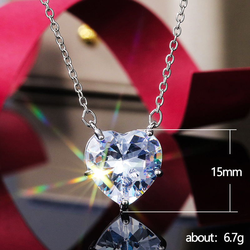 Crystal Cubic Zircon Love Heart Necklace Designer Jewelry Gifts for Lovers Gold Silver Filled Iced Out Heart Cross Crown Necklaces Woman Wed Gifts Fas