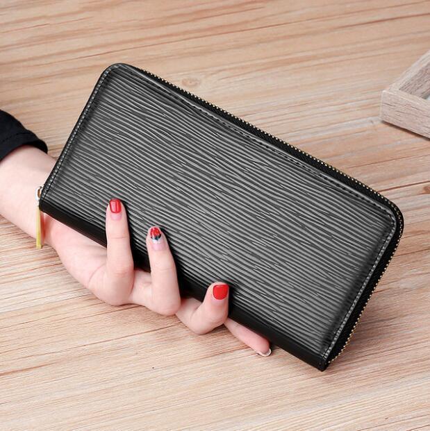 Factory sales women handbag Joker long wallet multifunctional striped wallets bag outdoor fashion casual leather storage purse for men and womens 8868