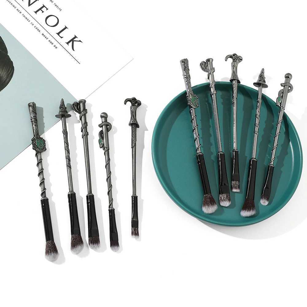 Makeup Brushes 5 pieces/set of snake retro magic wand makeup brush Slytherin eye shadow brush animal beauty brush female beauty tool kit Q240522