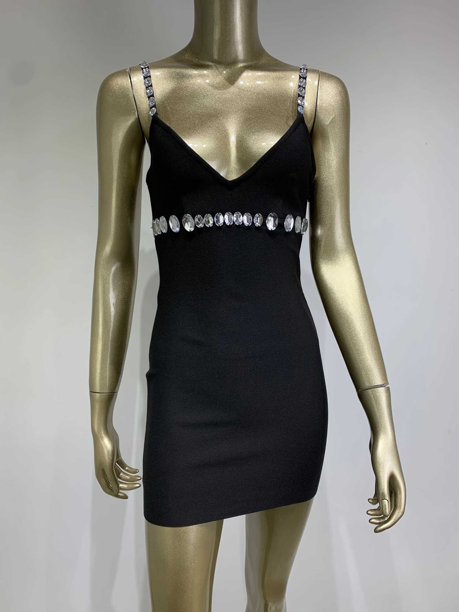 Basic Casual Dresses Womens Celebrity Sexy V-neck Beaded Water Diamond Black Mini Body Bandage Dress 2024 Elegant Nightclub Party Dress J240523