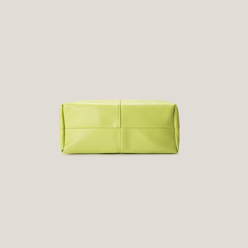 Cloud Bag Women's Handbag Underarm Bag French High end Pleated Cow Horn Bun Soft Leather Dumpling Bun Single Shoulder Small Package