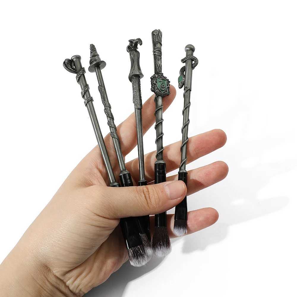 Makeup Brushes 5 pieces/set of snake retro magic wand makeup brush Slytherin eye shadow brush animal beauty brush female beauty tool kit Q240522