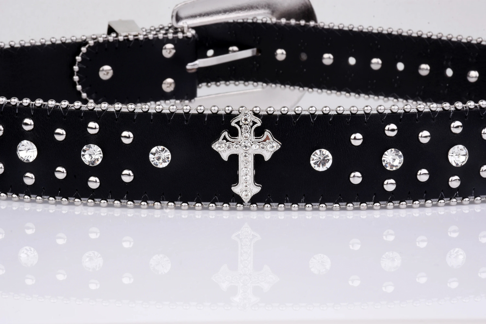 Black Cross Rivet Belt Engraved Buckle Rhinestone Decor PU Belt Hip Hop Jeans Pants Belt Punk Western Cowboy Cowgirl Belts 246 240522