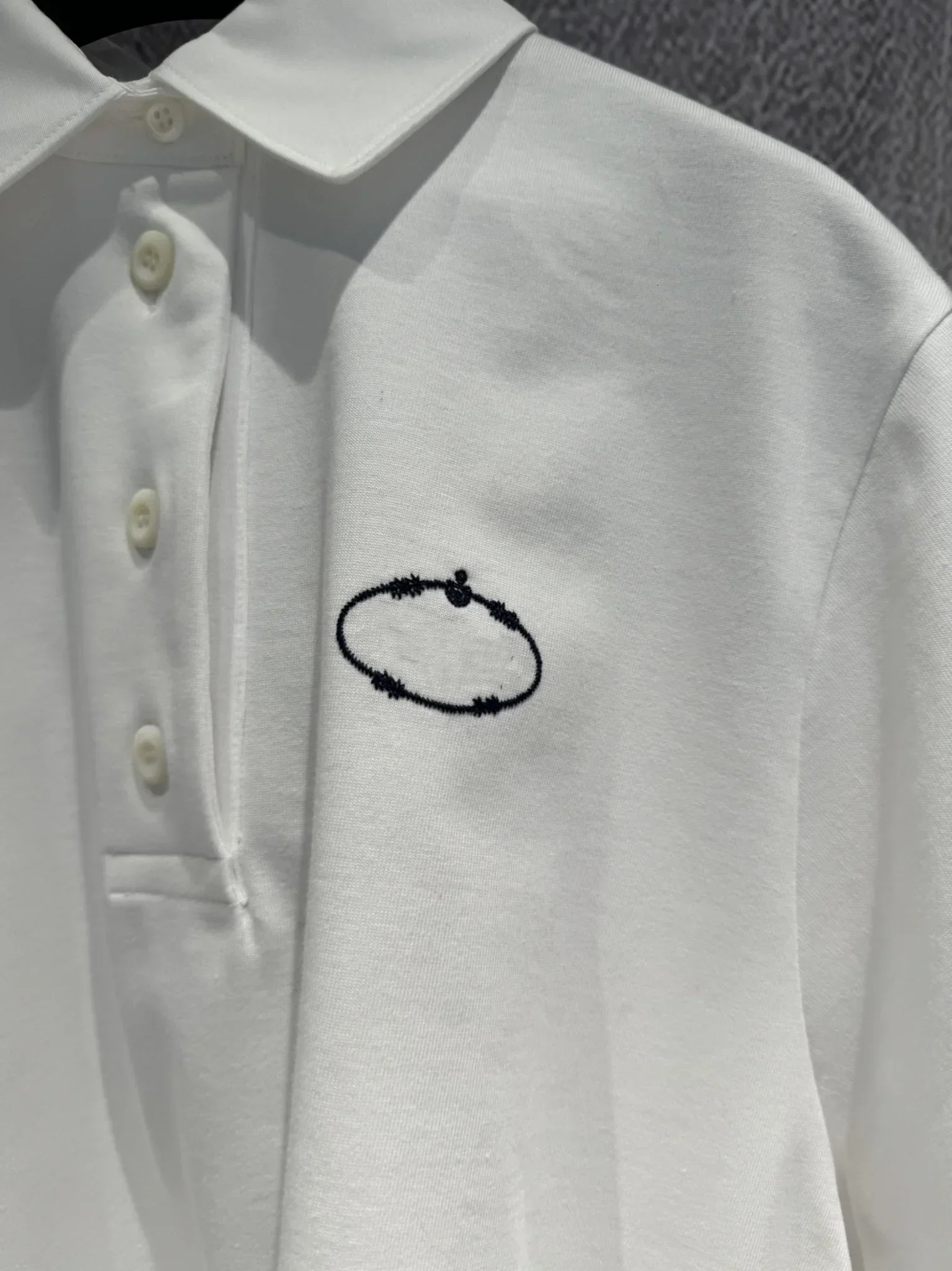 Early Spring White Embroidered Knitted Cotton Turndown Collar Short sleeved Polo Shirt Women loose blouse tops tshirt 240523