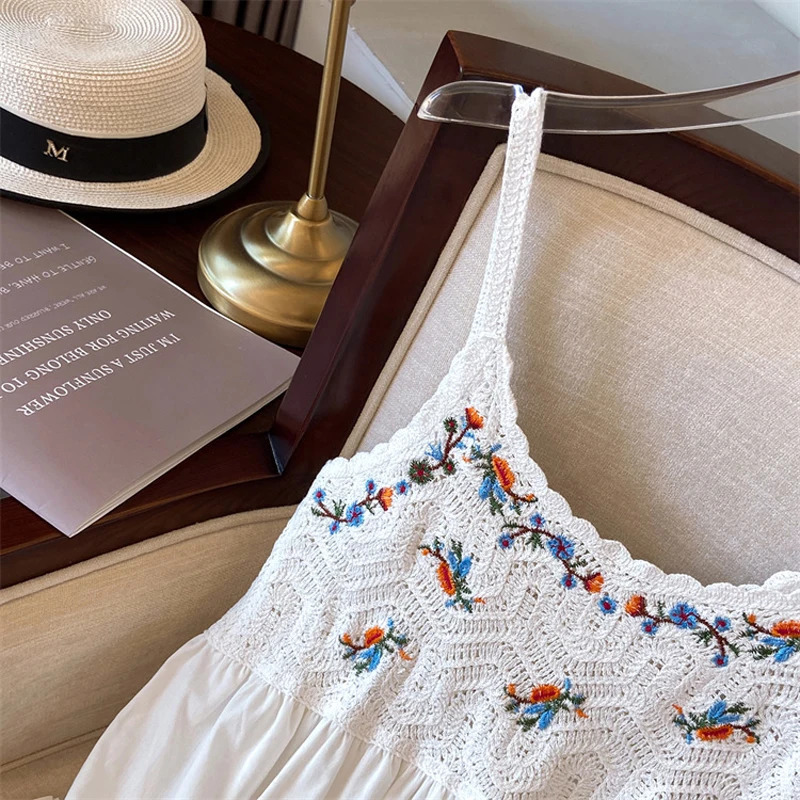 Bohemian Floral Embroidery Sleeveless Short Dress for Women Summer Sweet Crochet Lace Spaghetti Strap Holiday Dress AM5235 240518