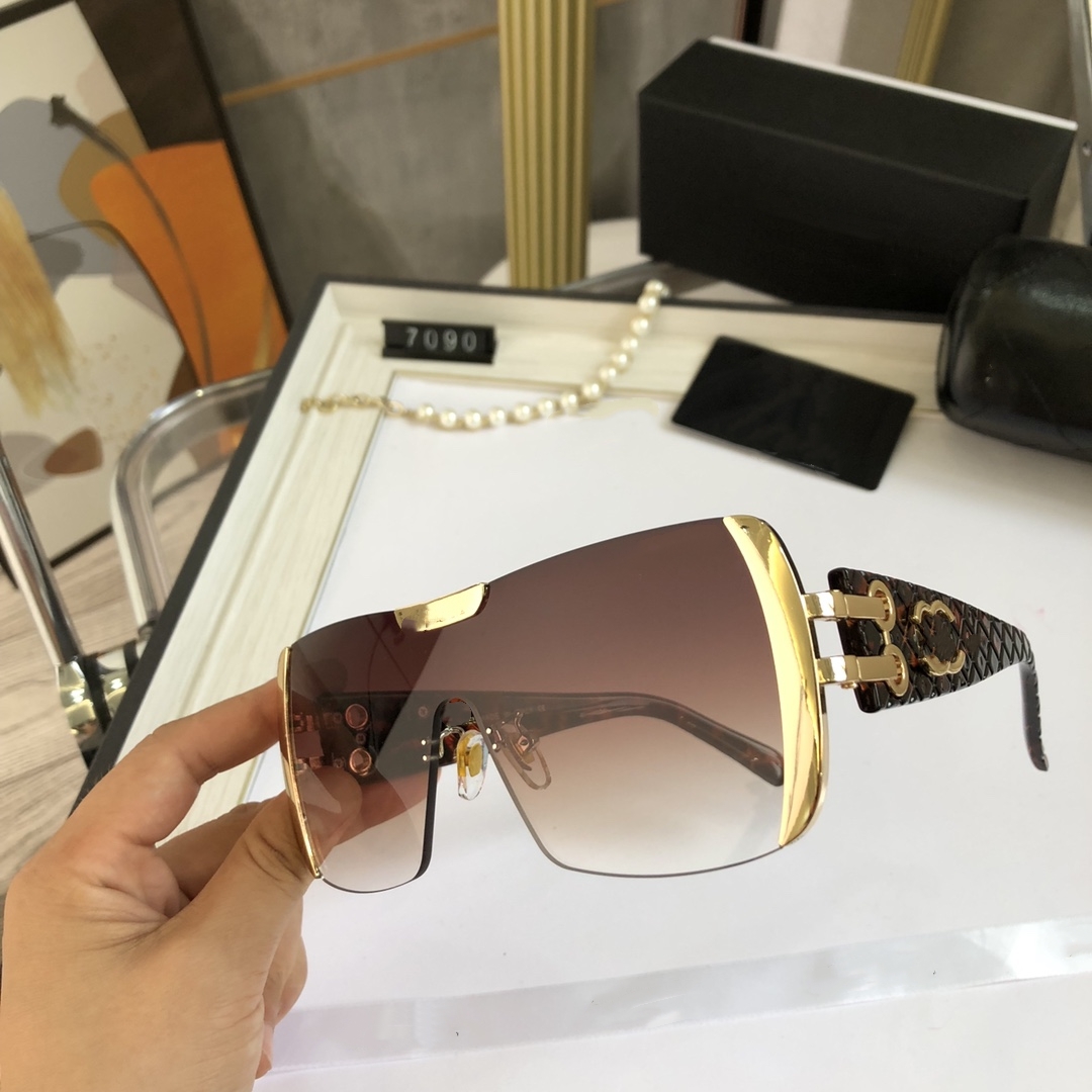 2024 Luxury designer Oversize Square Sunglasses Women Brand Vintage Big Frame Womens Sun Glasses UV Protection Eyewear Gradient Female Glasses