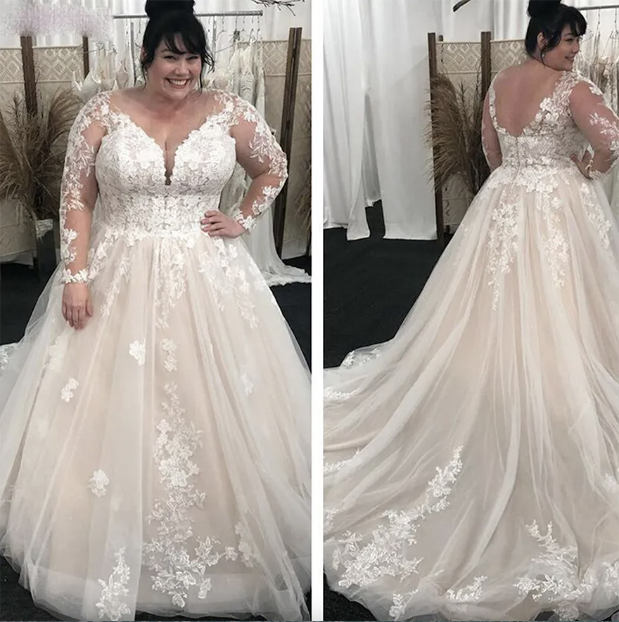Vintage Lace A Line Wedding Dresses Long Sleeves Plus Size Bridal Gowns V Neck Sweep Train Light Champagne Outdoor Wedding Wear