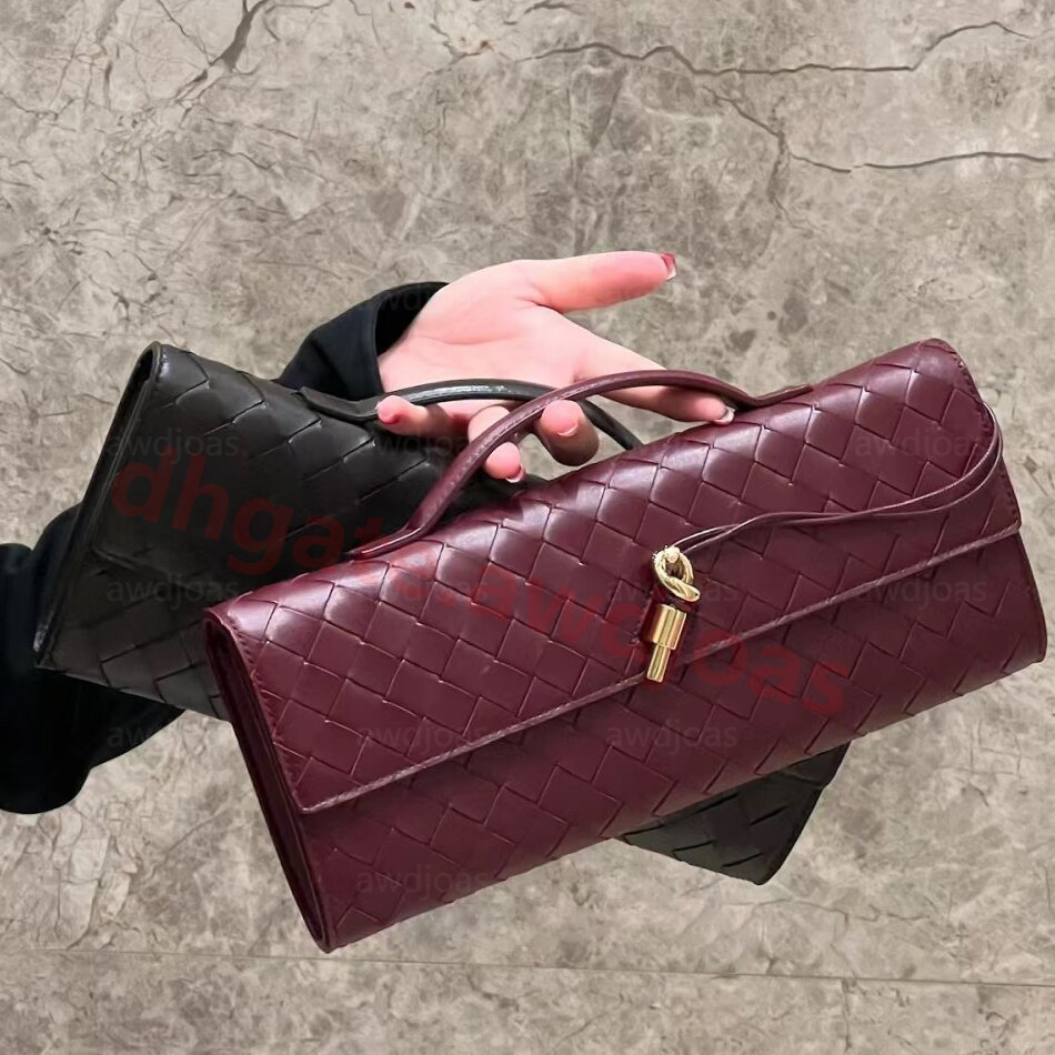 Andiamo Clutch Bag Designer Evening Bags Long Clutch Tote Women Crossbody Beach Summer Bags Intreccio Leather Fashion Purse Handbag