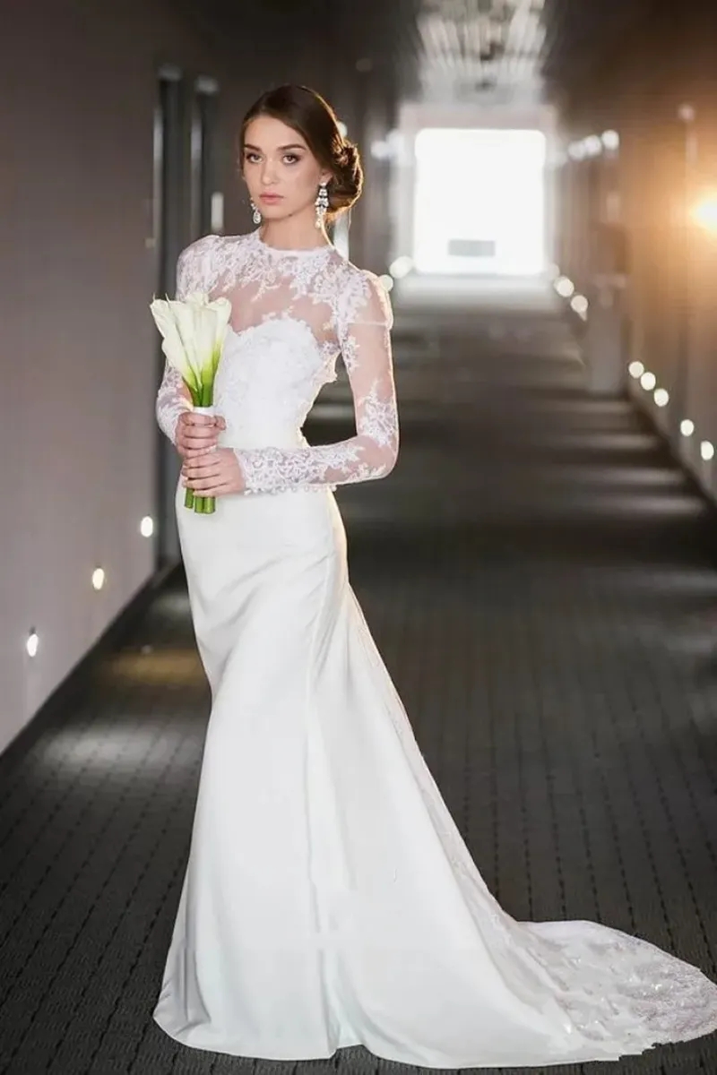 Mermaid Romantic Long Sleeves Wedding Dress Sexy Backless Ivory Satin and Lace Bridal Gowns Appliues Court Train Beach Bride Dresses Open Back