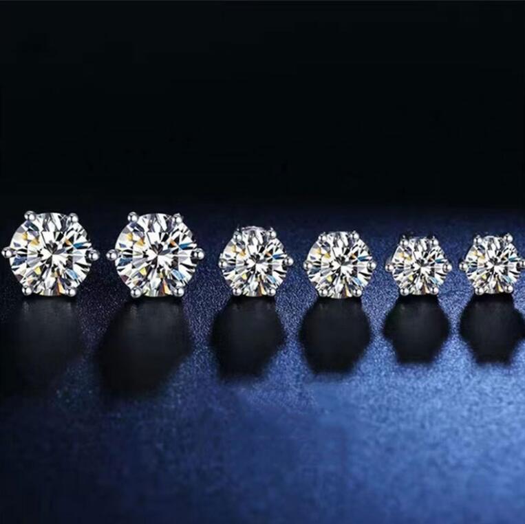 Classical Six Claw Stud Earrings Soilatire Simple Fine Jewelry Real 100% 925 Sterling Silver Round Cut White Moissanite Diamond Party Eternity Women W