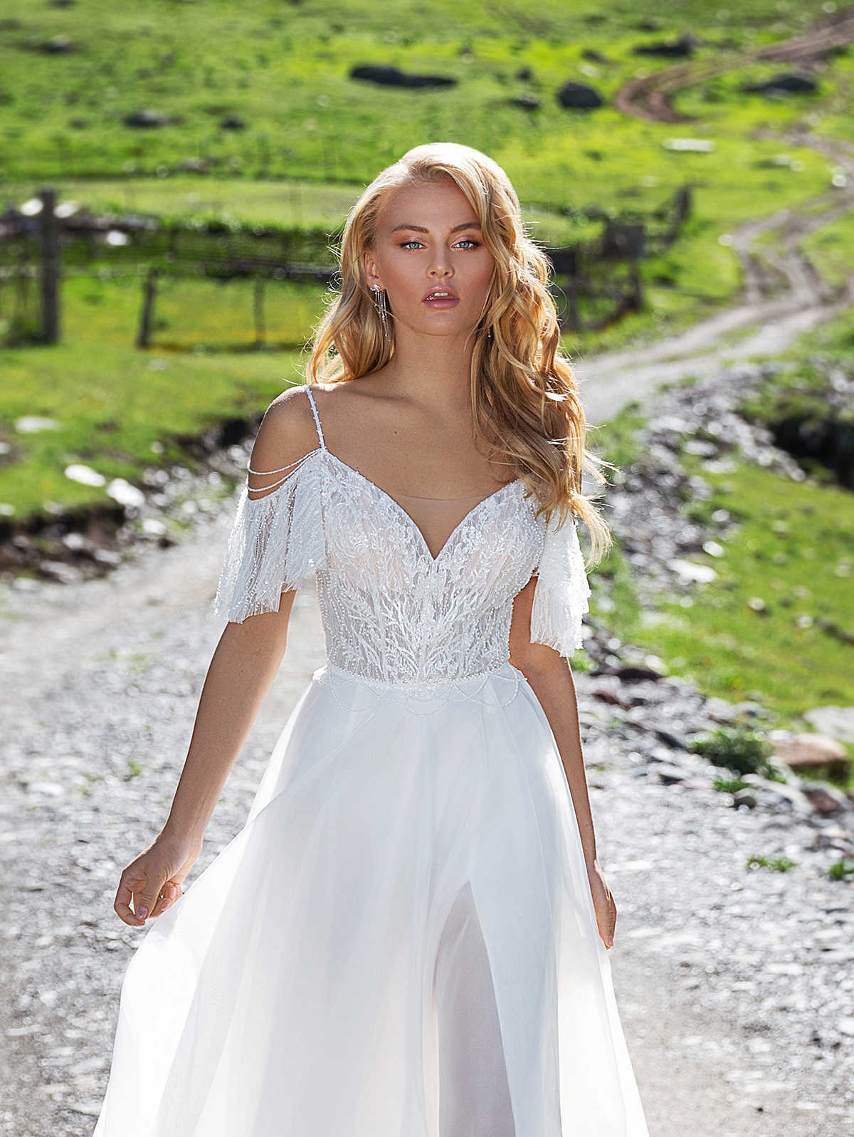 Simple Wedding Dresses Sequins Beading Mermaid Bridal Gowns Custom Made Beach Backless Spaghetti Straps Bride Dress Vestidos De Novia