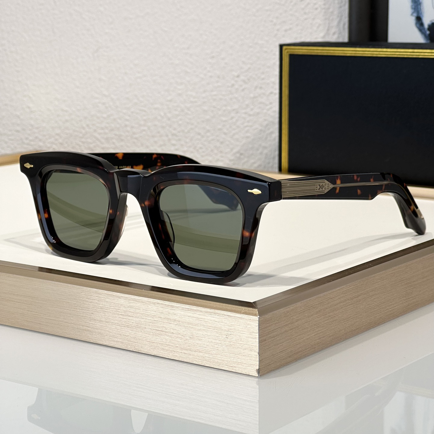 Fashion Sunglasses For Men Women LECLAIR Summer Super Designer Stylish High Street Style Anti-Ultraviolet Retro Plate Acetate Full Frame Glasses Rando