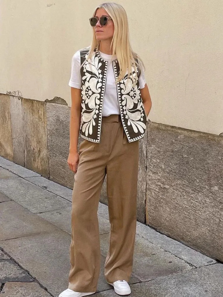 TRAF Woman Embroidered Vests Womens Suit vest Summer Cardigan Sleeveless Top Floral Female Jackets Coat 240523