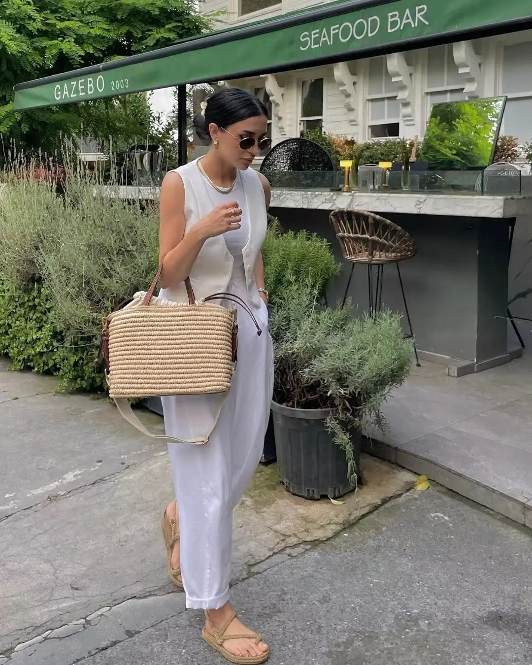 TRAF 7 Colors Womens Vest Summer Sleeveless Vests for Women Chic VNeck Singlebreasted Waistcoat Tops Ladies In 240523