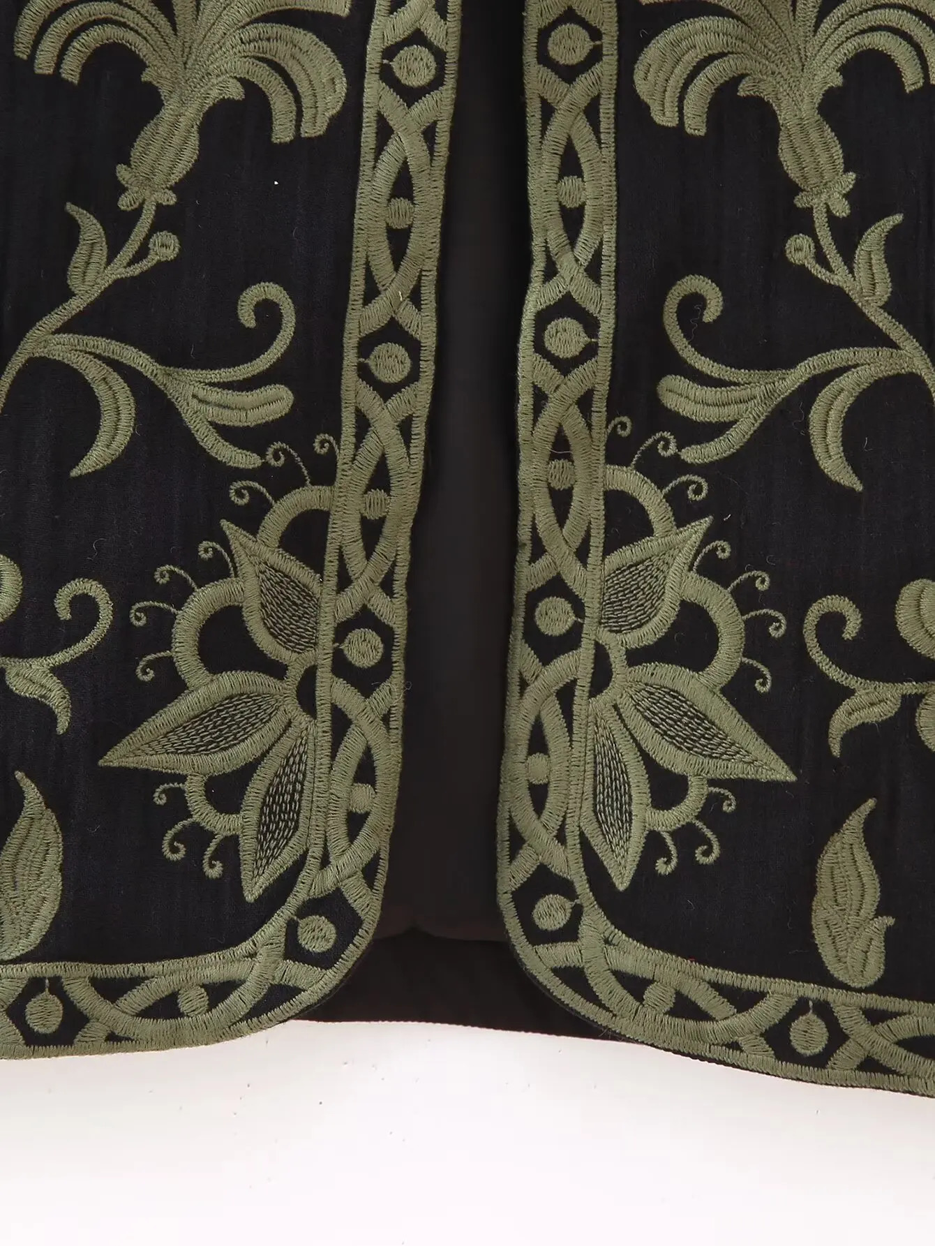 Women Vintage O Neck Flower Embroidery Short Vest Jacket Ladies Sleeveless Casual Cardigan WaistCoat Crop Tops CT5359 240523