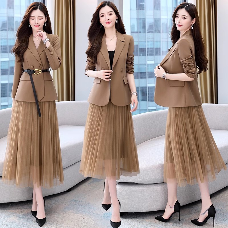 Suit Set Skirt Womens Spring and Autumn 2024 Autumn New Womens Fashion Western Style Age Reducing Dress Two piece Set 230222