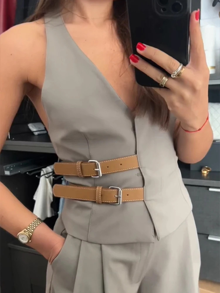 Sexy Vneck Halter Vest Women Y2k Street Fashion Backless Sleeveless Female Tanks Spring Summer Double Leathe Belt Lady Top 240523