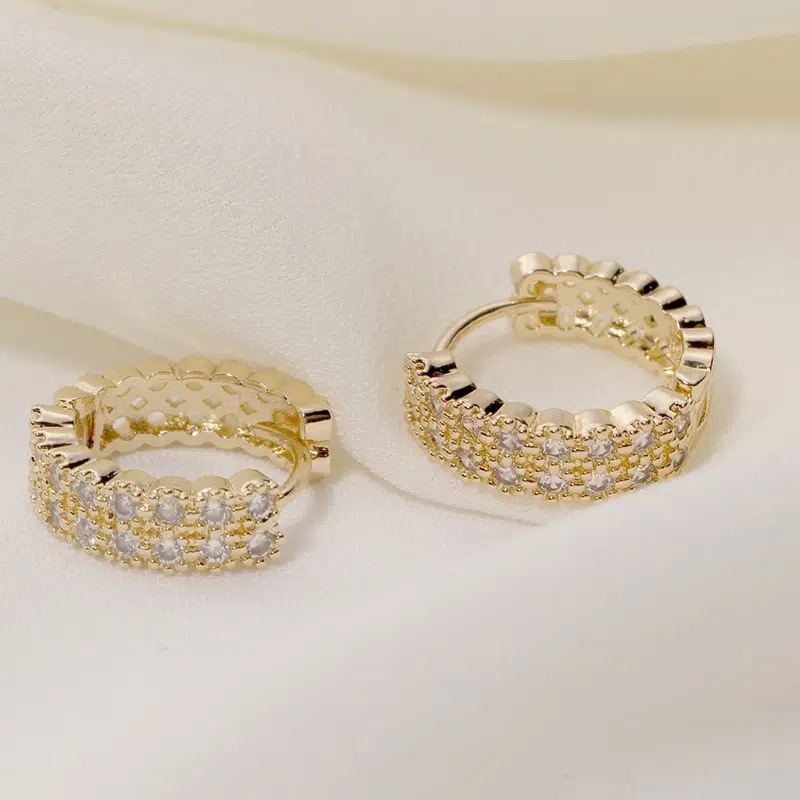 Luxury Hollow Design Gold Plating Diamond Hoop Earrings For Women Wedding Party Elegant Designer Jewelry Hoop Earrings