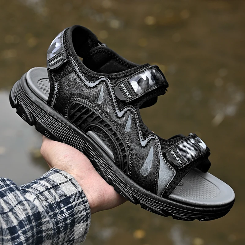 2023 New Outdoor Men Sandals Summer Ultralight Soft Soled Walking Casual Shoes Designer Slippers 2025 new Hiking Trekking Shoes Men Beach