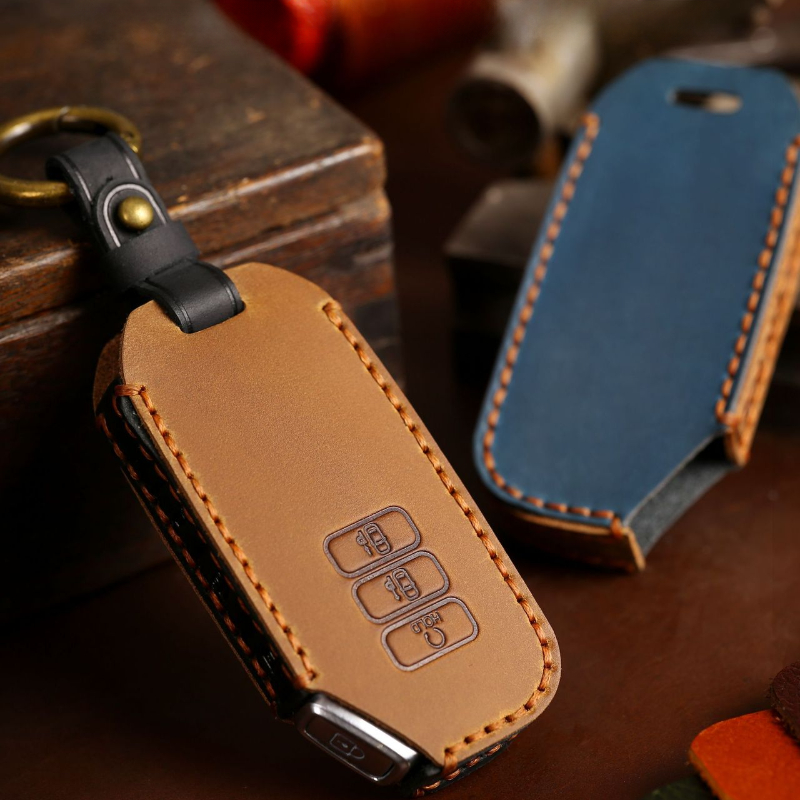 7 Buttons Leather Car Key Case Cover for Kia 2022 Sportage 2023 Niro Hybrid 2021 Sorento 2021 2022 MQ4 2022 EV6 GT-Line K8 V6