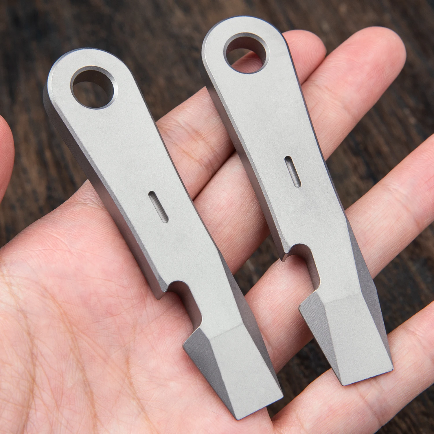 Titanium Alloy Bottle Opener Portable Crowbar Outdoor EDC Tool Multi-functional Small Wrench