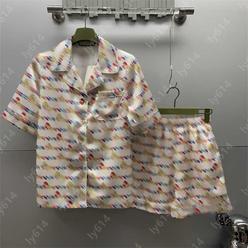 pijama style 2 piece set women tracksuit summer casual outfit Classic Pattern Print Lapel Short Sleeve Button Up Shirt With Matching Shorts womens des