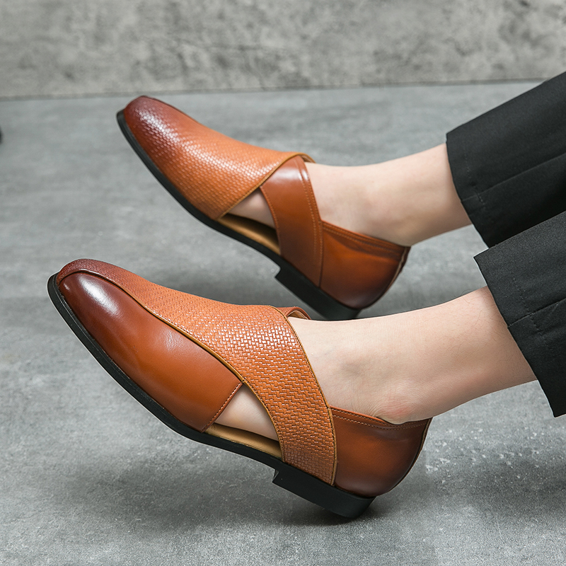 Sandals for Man Fashion Outdoor Korean Genuine Leather Indoor House Platform Male Beach Shoes Casual Men Sandals New In Summer