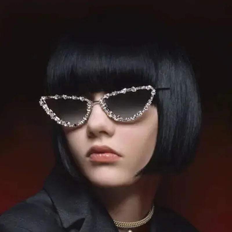 Luxury Brand Diamond Sunglasses Women Cat Eye Retro Sun Glasses for Women Luxury Vintage Shades Female Black Oculos