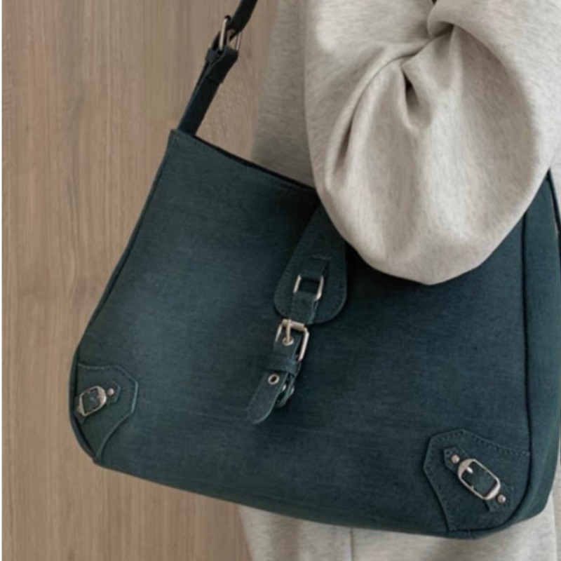 Designer women's bag large capacity handbag, Korean version bucket bag versatile denim canvas women's bag simple crossbody bag