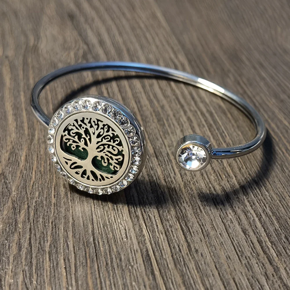 2023 New Aromatherapy Bracelet Diffuser Jewelry Crystal Tree of 2025 new Life Flower Essential Oil Diffuser Locket Bracelet Women Gift