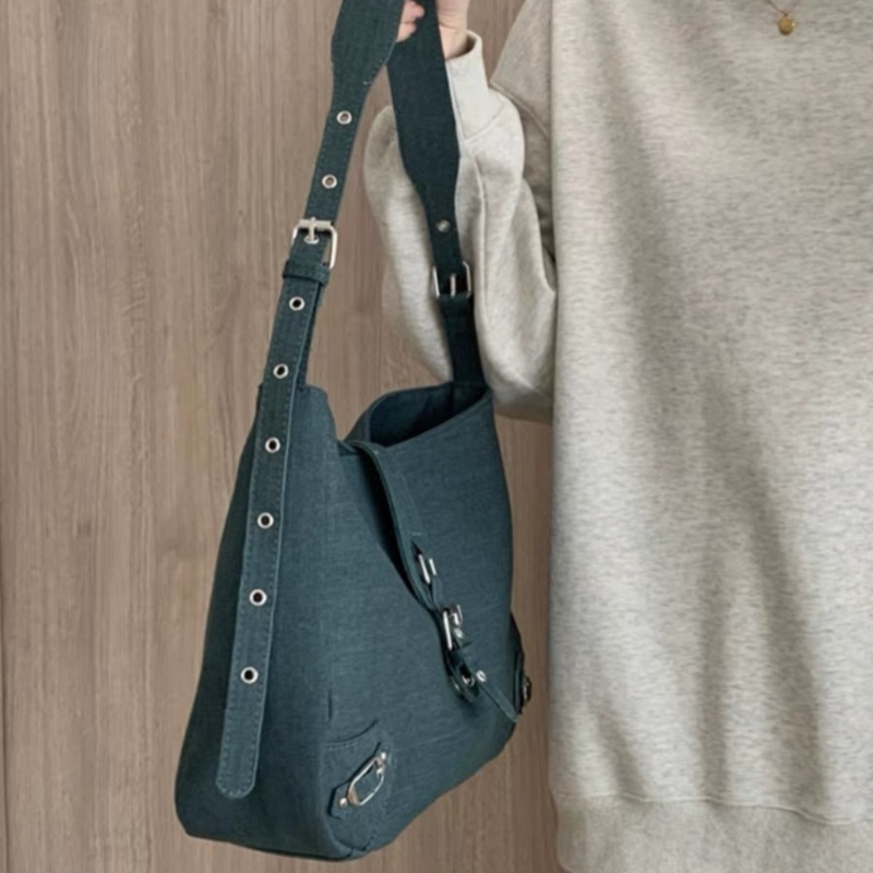 Designer women's bag large capacity handbag, Korean version bucket bag versatile denim canvas women's bag simple crossbody bag