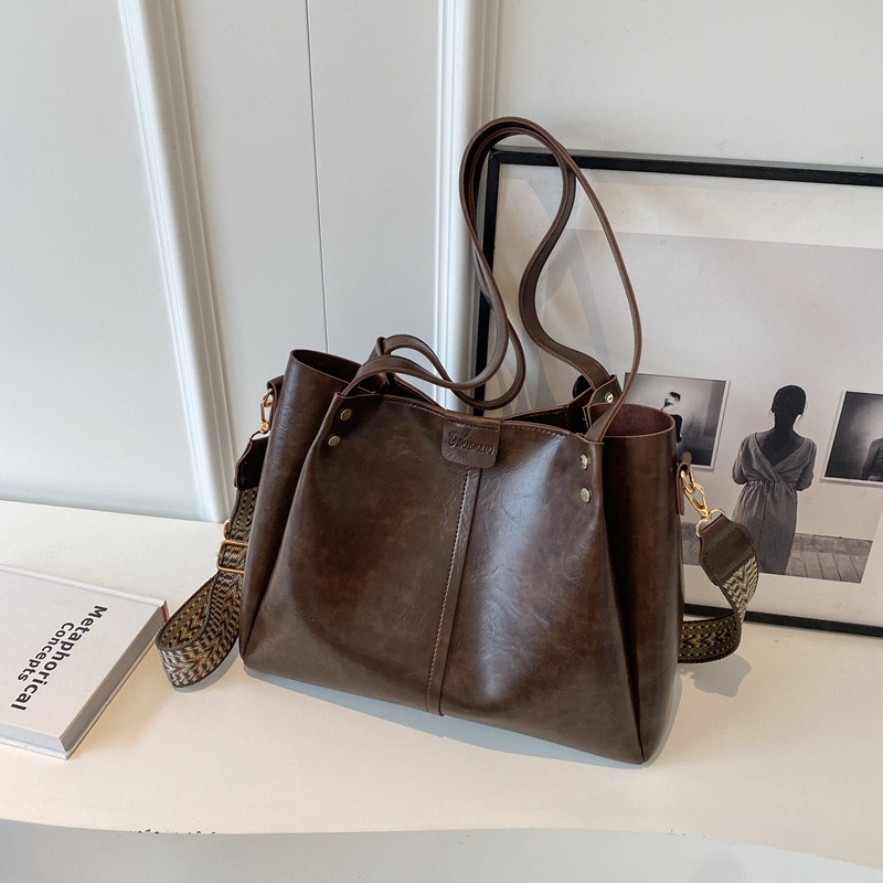 Fashionable tote bag with neutral coffee color and multifunctional PU leather shopping bag, large capacity crossbody handbag, business retro bag