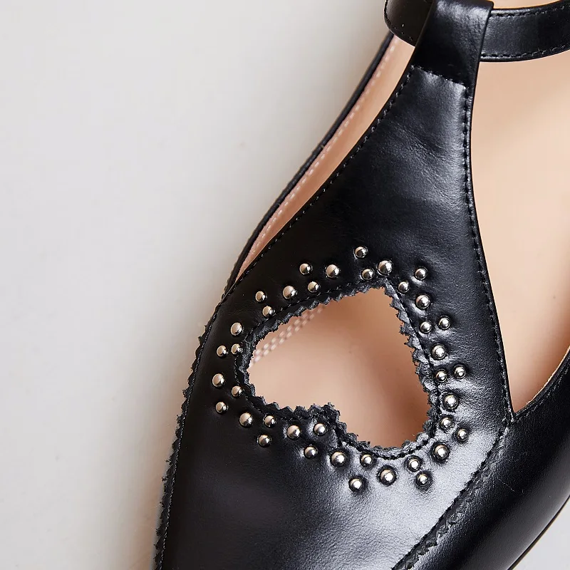Woman Flat Shoes French 2025 Style Sier Simple Shoes Cow Leather Retro Flats Spring Autumn Buckle Strap new Mary Jane Low Heels