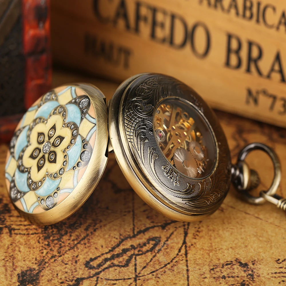 Retro Bronze Flower Pattern Design Mechanical Hand Winding Men's Pocket Watch with 30 cm Pocket Pendant Chain Antique Style Gift