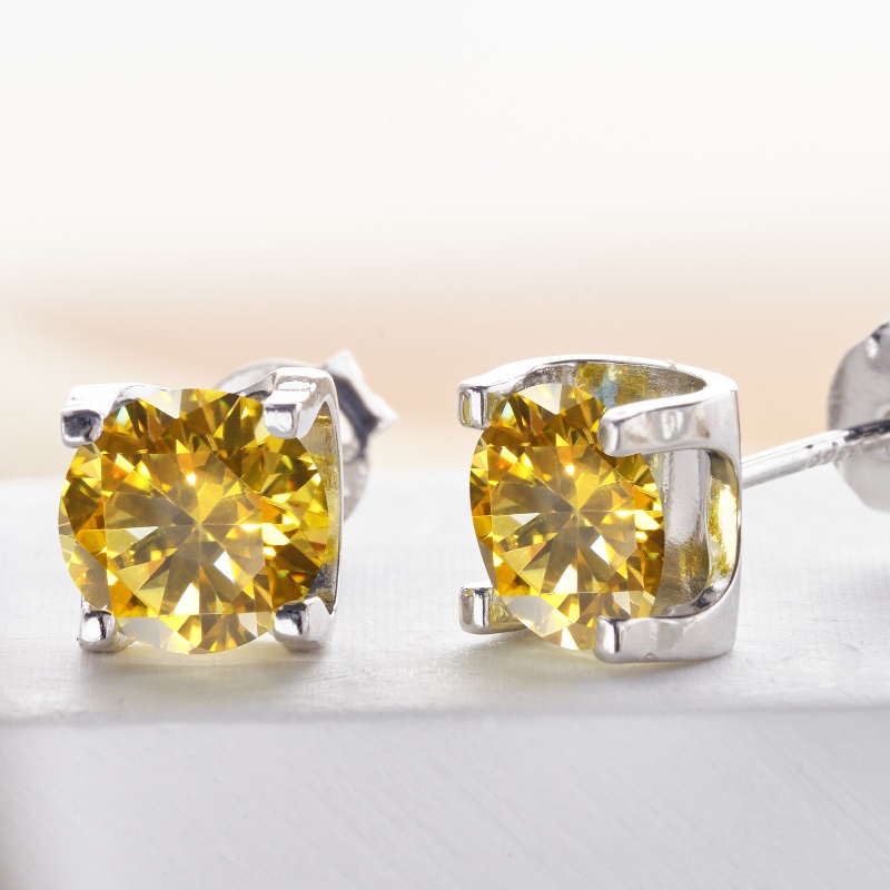 Fashion Sterg Sier Gold Plated Passed Test 1ct Yellow Moissanite Heart Earrings Studs for Men Women