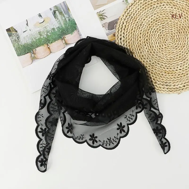 Women Mantilla Veil Latin Mass Catholic Mass Church Veil Lace Traditional Mass Chapel Veil Embroidery Mantilla
