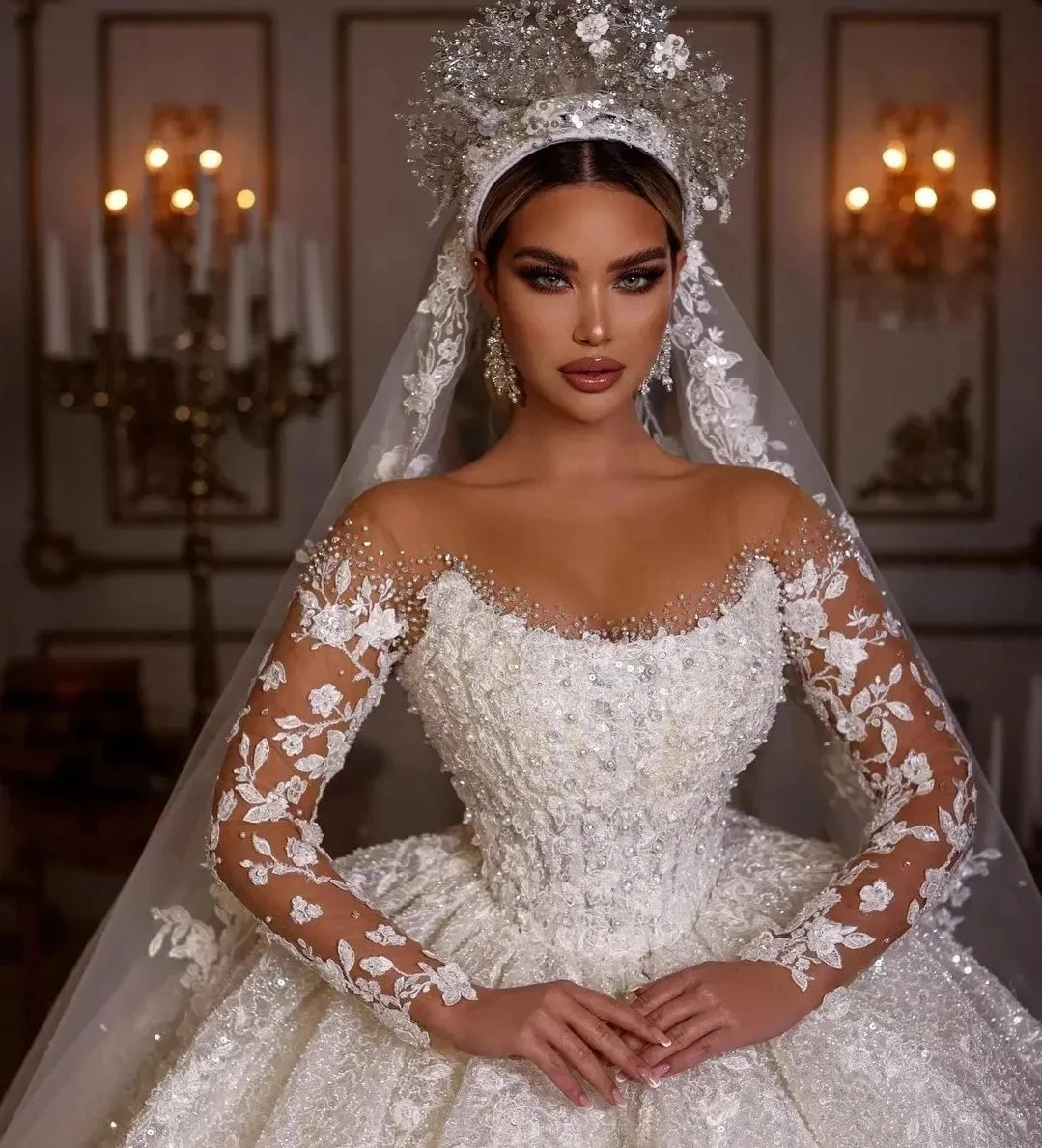 Women's 2025 Lace Wedding Dresses Dubai Long Sleeves Sequins Beads Sheer Neck Appliques Glitter Tulle Bride Gowns new Vestido Noiv