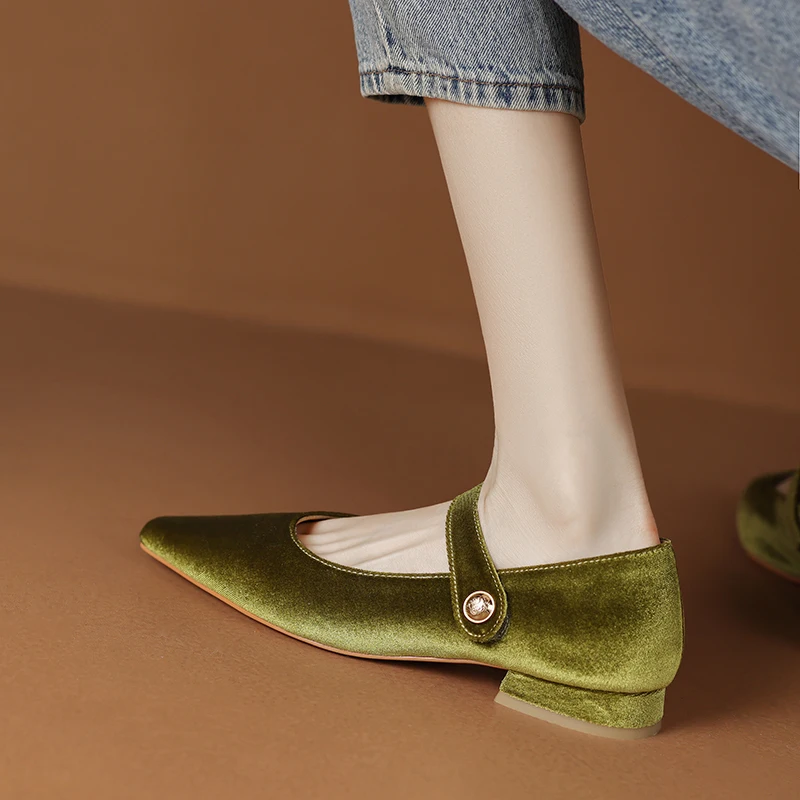 One Strap Ladies Veet Shoes Spring Autumn Low Heel Vintage Mary new Janes Pointed Toe Flat 2025 Shoes Woman French Style Women Flats