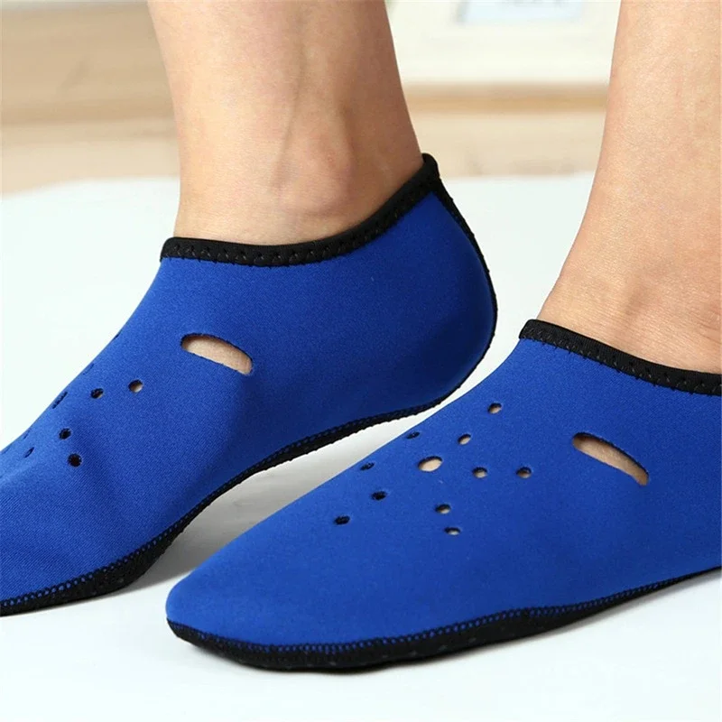 Water Sports new Diving Socks Anti Skid 2025 Beach Shoes for Women Swimming Surfing Neoprene Socks Adult Diving Shoes Water Shoes