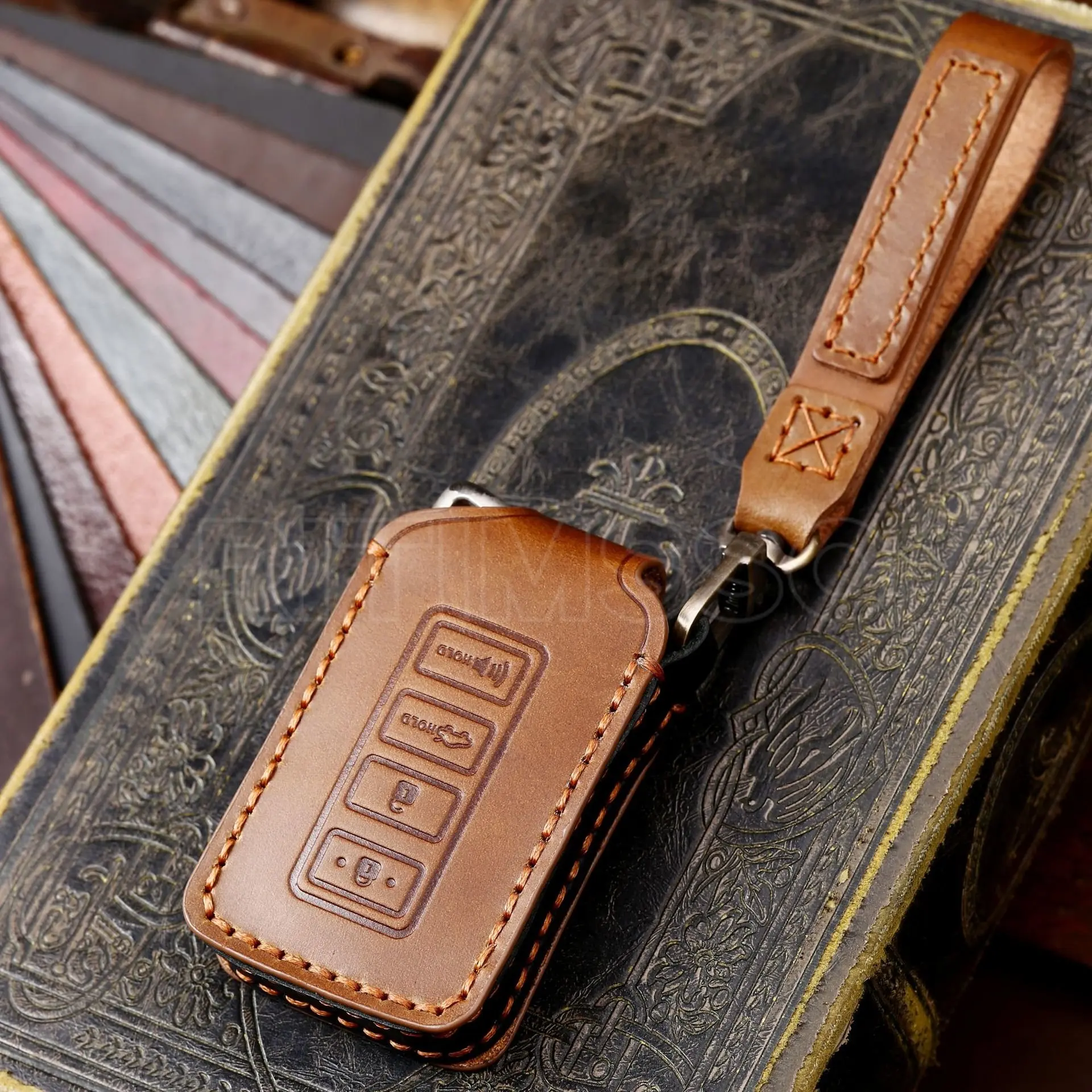 Handmade Leather Car Key Case Cover for Lexus NX ES GS RX 2025 IS RC LX 200 250 350 450H 300H ES200 new Auto Remote Key Holder Shell Fob